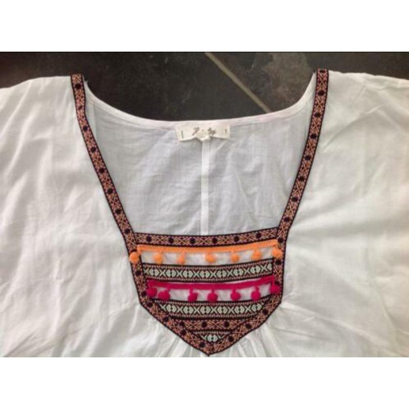 KoalaBay Ibiza-style top