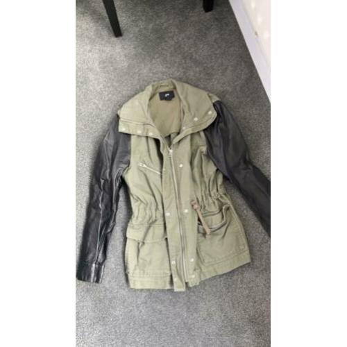 H&M zomerjas dames maat 40 bijna gratis