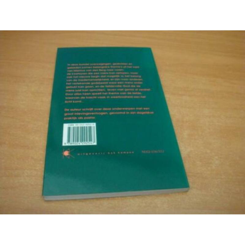 De kracht van weerloze liefde - Berg, M. van den