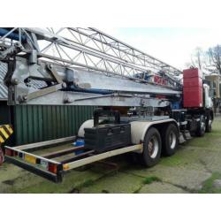 Vicario 168.6 bouwkraan met iveco truck