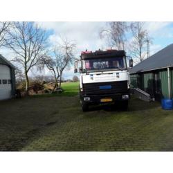 Vicario 168.6 bouwkraan met iveco truck