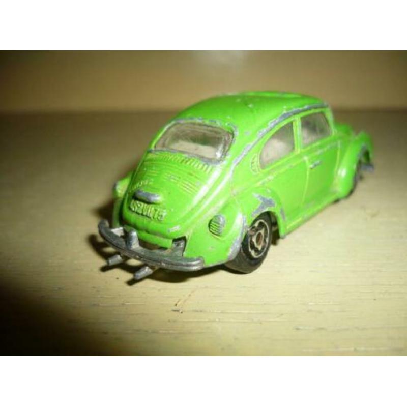 Mie18> oude majorette volkswagen 1302