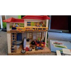 Vakantiehuis playmobil 4857