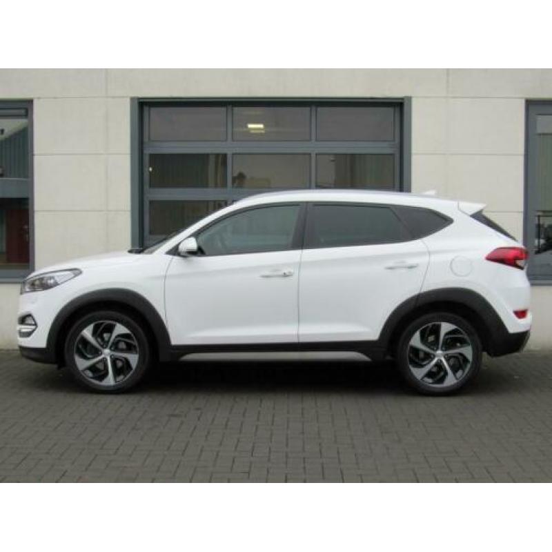 Hyundai Tucson 1.7 CRDi Premium Dealer Onderhouden 1e eigena