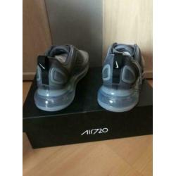 Nike Air Max 720 grijs maat 41