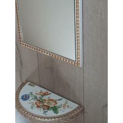 Regency brocante spiegel en console keramiek bladgoud