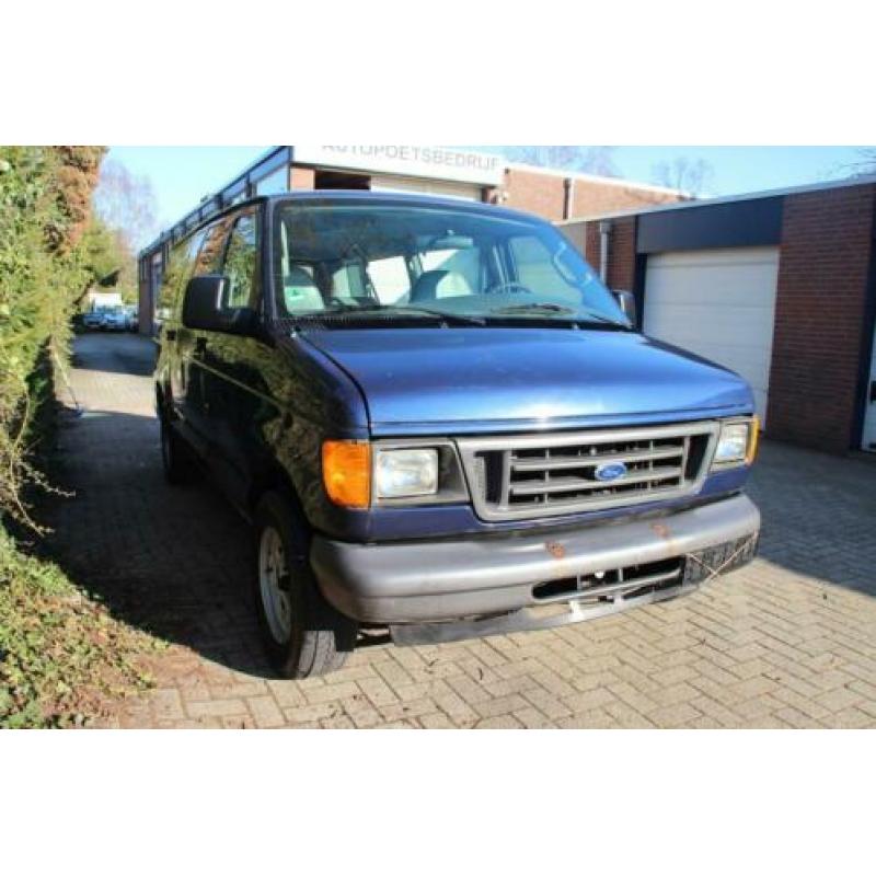 Ford USA Econoline 4.6 V8 150 E XL / BENZINE / BJ 2005 /