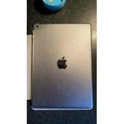 Apple ipad 2018 128gb pas 5 maanden oud!!