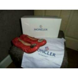 D4A Moncler rode leren ballerina's gouden embleem voorkant35