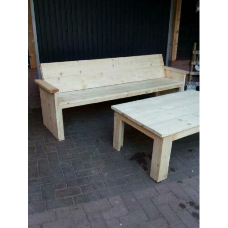 Steigerhouten tuinmeubelen.