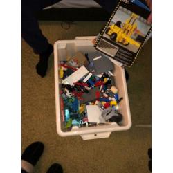 Te koop 2 grote bakken met Lego
