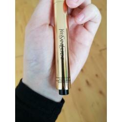 YSL Yves Saint Laurent touche eclat concealer luminous silk