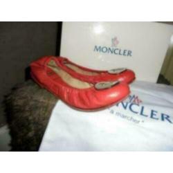 D4A Moncler rode leren ballerina's gouden embleem voorkant35