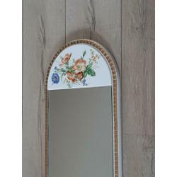 Regency brocante spiegel en console keramiek bladgoud