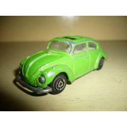 Mie18> oude majorette volkswagen 1302