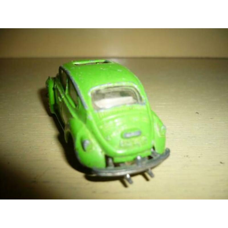 Mie18> oude majorette volkswagen 1302