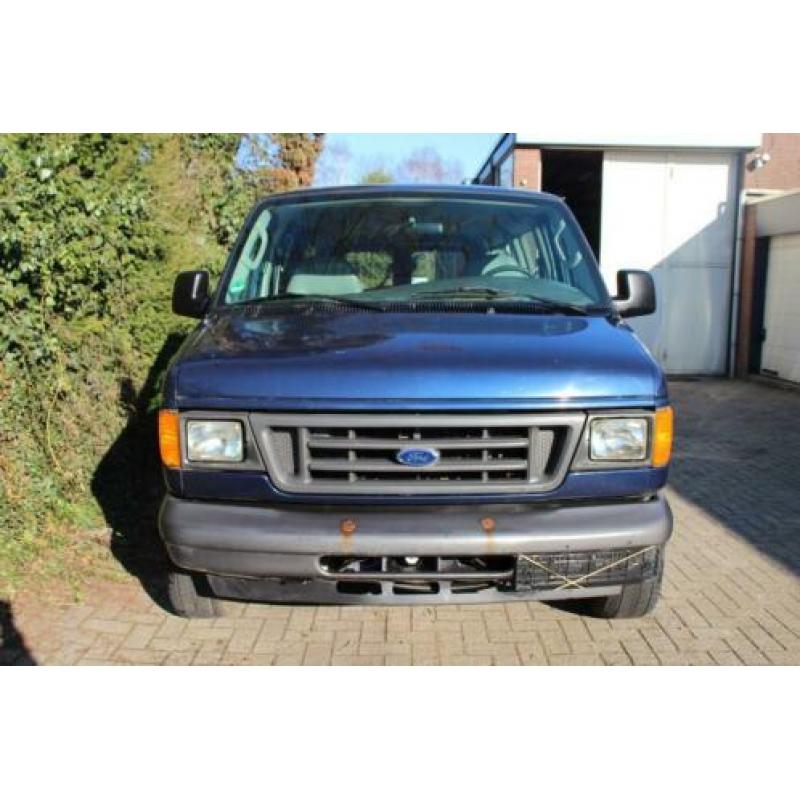 Ford USA Econoline 4.6 V8 150 E XL / BENZINE / BJ 2005 /