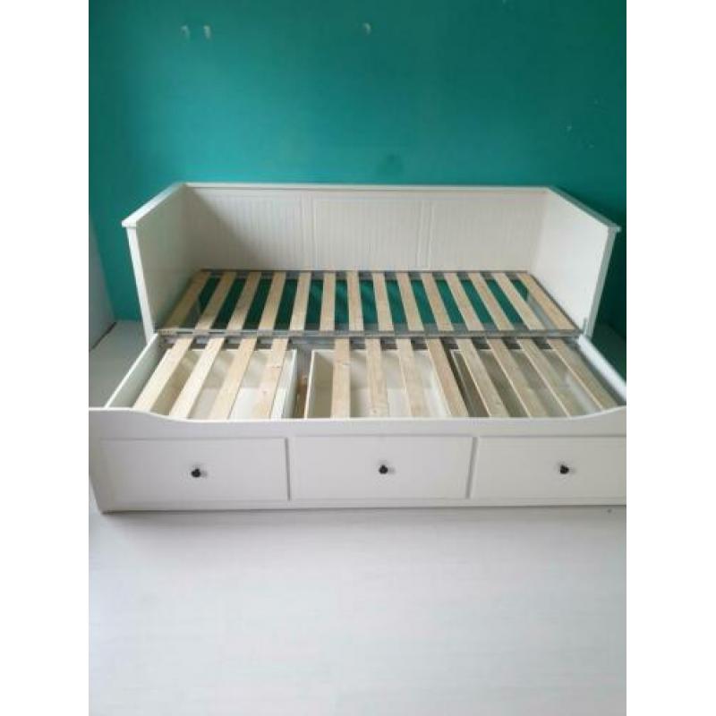 Ikea Hemnes bed