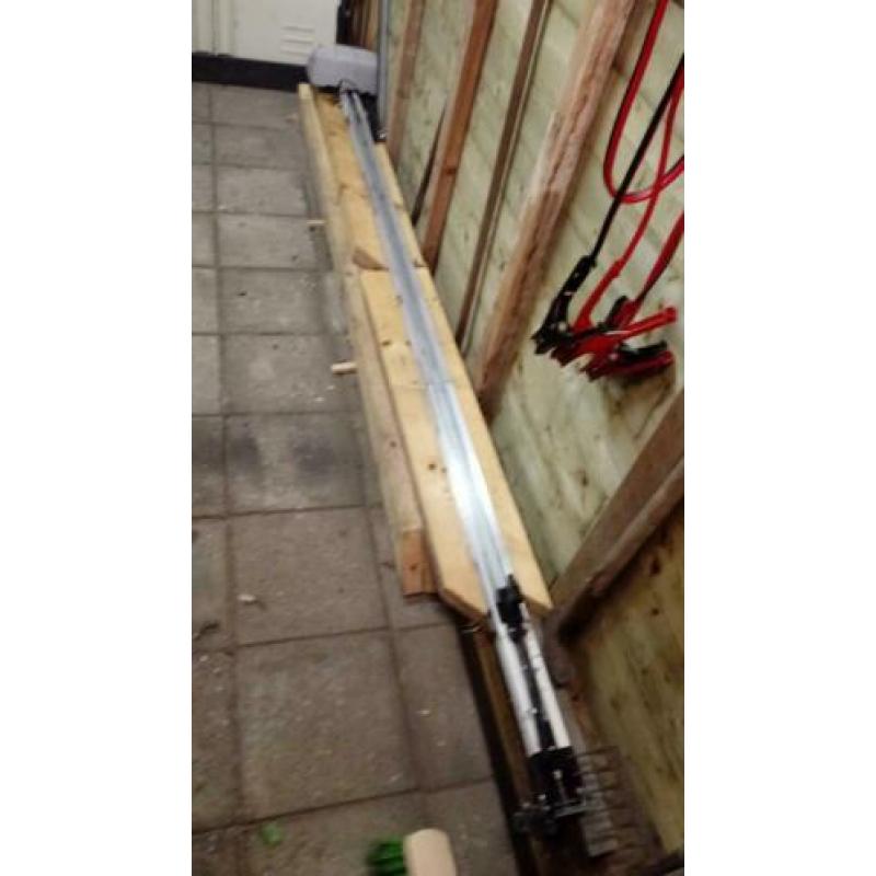 Elektrische garagedeur opener Chamberlain met 2 zenders