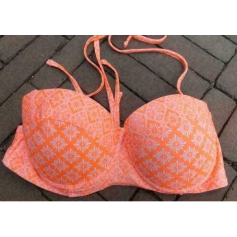 PERZIK kleur puch-up bikini mt 38 cup C