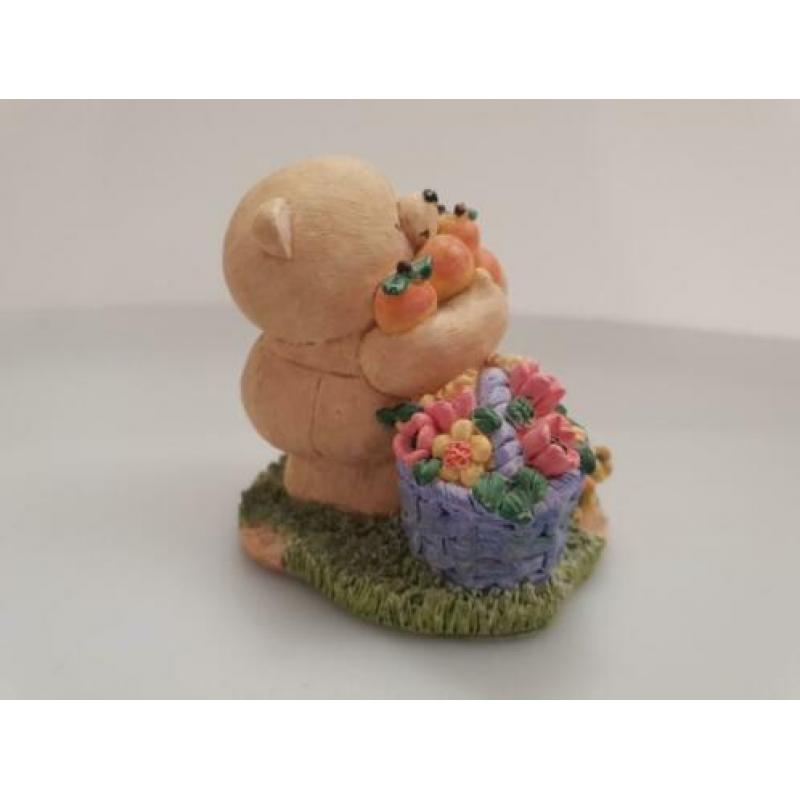 Forever Friends beeldje beer bloemen appels cadeautip