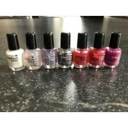 CND pinkies vinylux en creative play