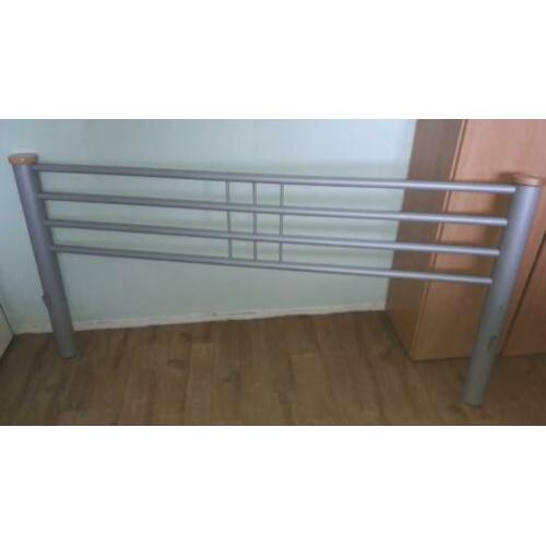 Mooi ijzerbed 160/200 zgan evt met elect bodems