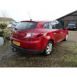 Renault Mégane Estate 1.5 dCi Dynamique Met Navi + PDC + Cli