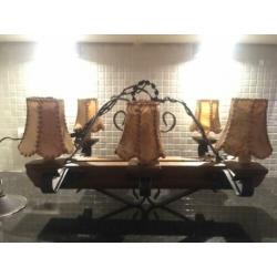 Houten antieke kroonluchter