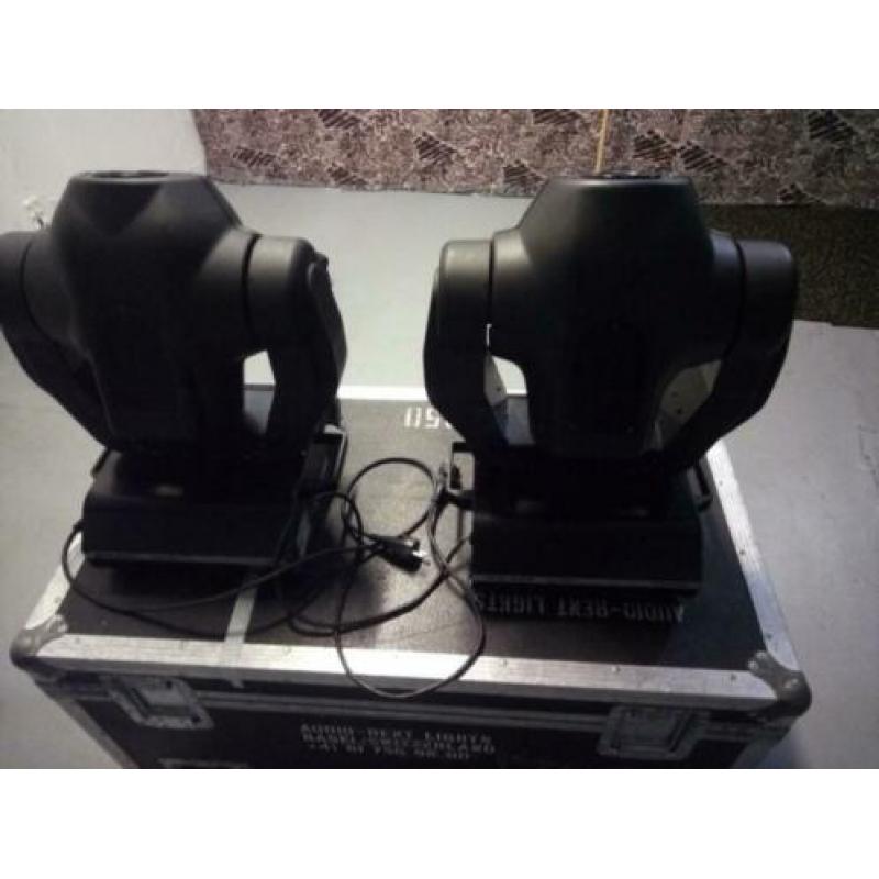 6x Moving Heads Future Light MH-660 strobo + flight case