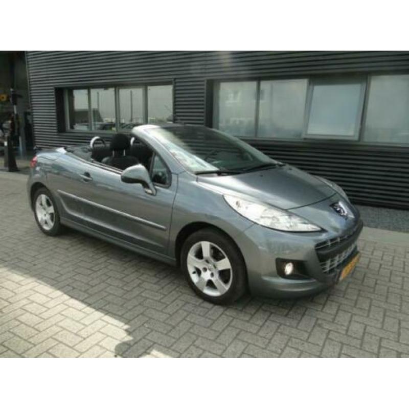 Peugeot 207 CC 1.6 VTi Airco boekjes winterbanden