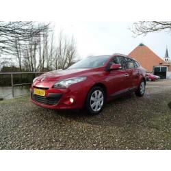 Renault Mégane Estate 1.5 dCi Dynamique Met Navi + PDC + Cli
