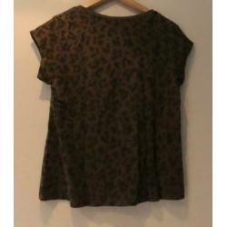 groene camouflage top maat L maat 42