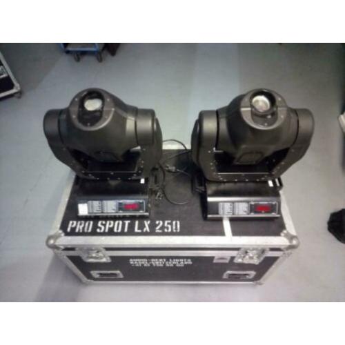 6x Moving Heads Future Light MH-660 strobo + flight case