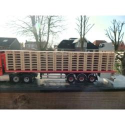 Lading pallets 112 stuks voor open oplegger TEKNO & WSI
