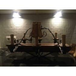 Houten antieke kroonluchter