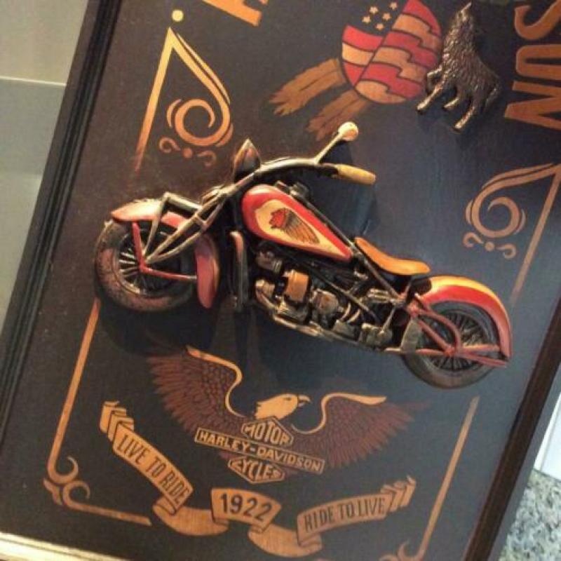 Leuk al wat ouder pubbord van Harley davidson