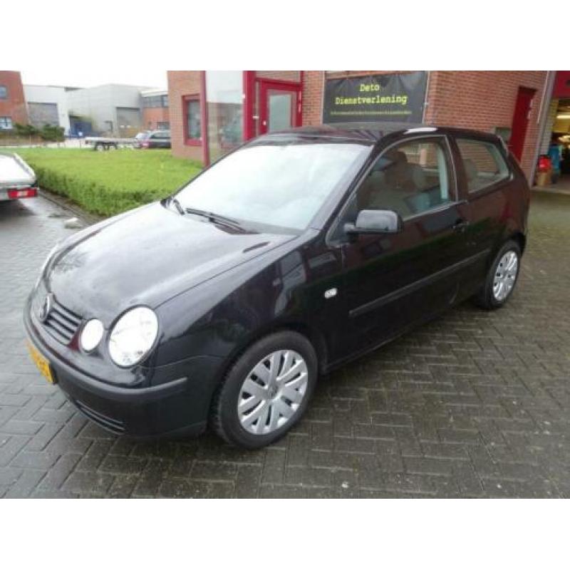 Volkswagen Polo 1.4-16V Comfortline Airco Boekjes N.A.P