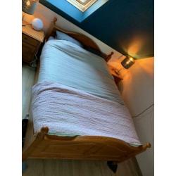 Tweepersoons Bed eiken 140cm breed.
