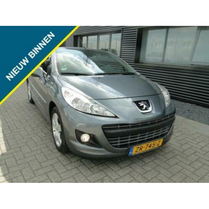 Peugeot 207 CC 1.6 VTi Airco boekjes winterbanden