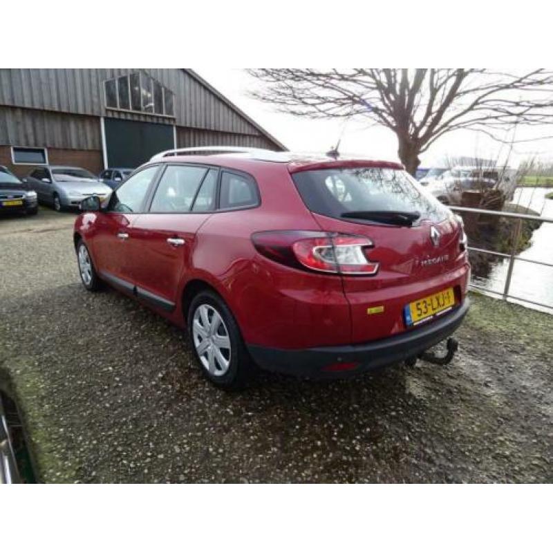 Renault Mégane Estate 1.5 dCi Dynamique Met Navi + PDC + Cli