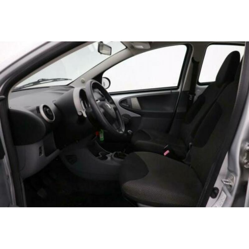 Toyota Aygo 1.0 12V Comfort 5-deurs | Airco | Elektrische ra