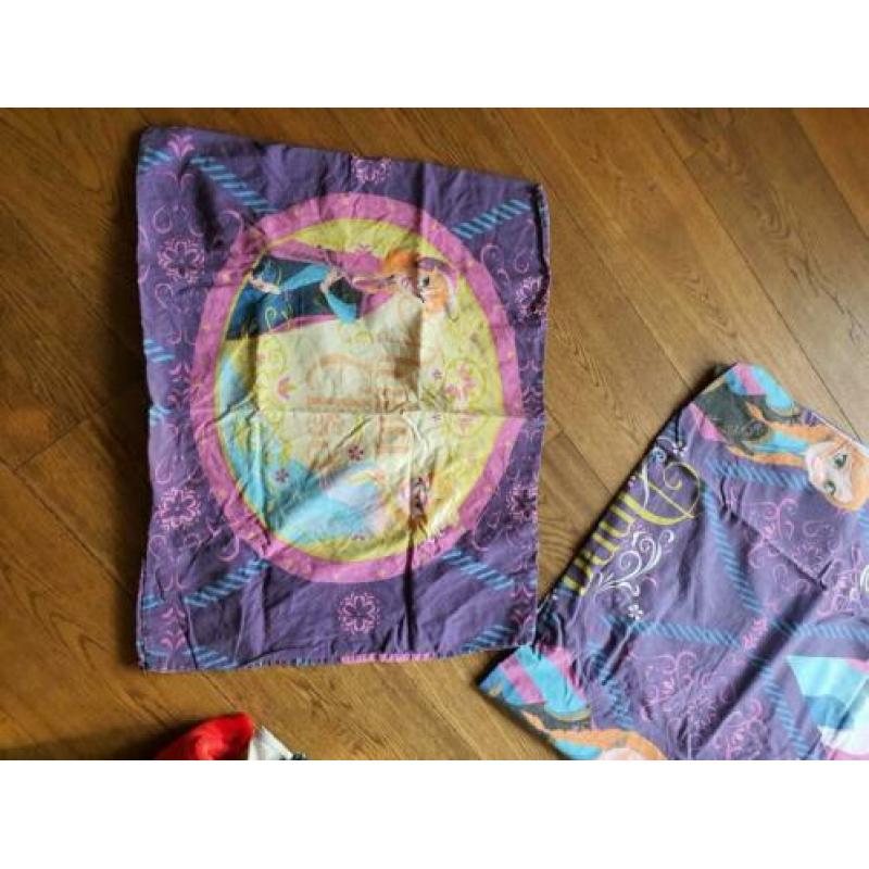 pakket meisjes kleding en Frozen dekbedovertrek