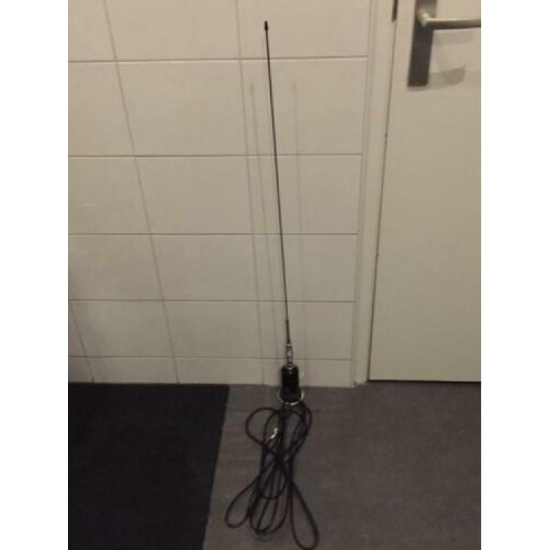 27 mc antenne met magneetveld