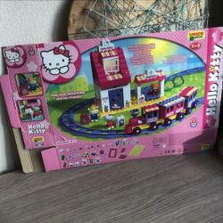 Duplo Hello Kitty boerderij station huis ijssalon
