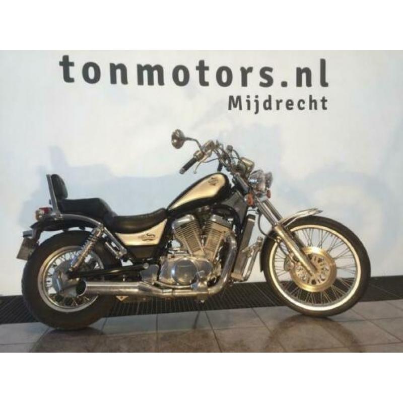 SUZUKI MINNESOTA TWIN 800 (bj 1996)
