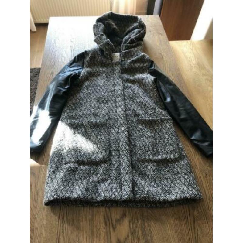 Review jas maat L