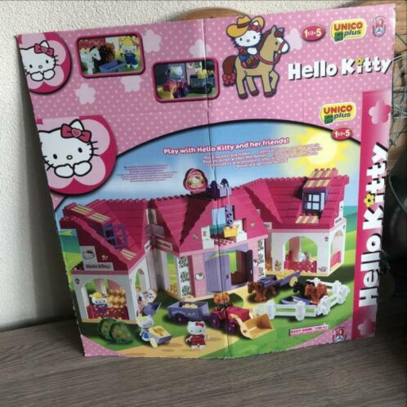 Duplo Hello Kitty boerderij station huis ijssalon