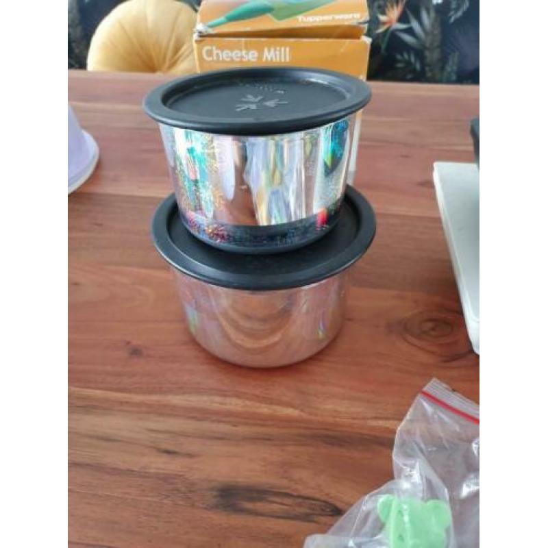 Veel Tupperware samen 50,- euro