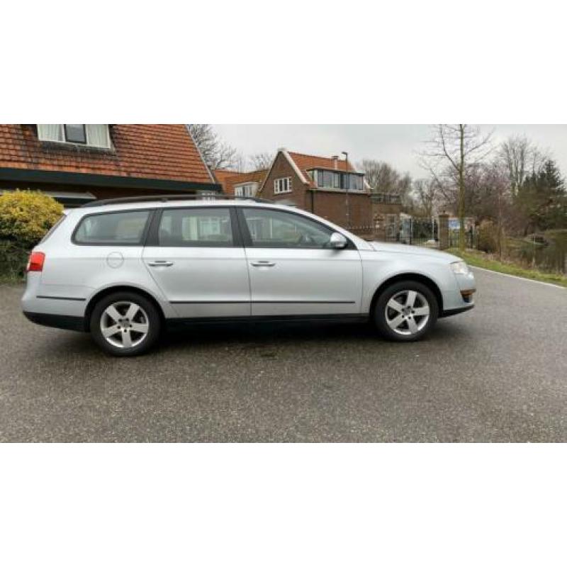 Volkswagen Passat 2.0 TDI 103KW Variant AUT 2008 Grijs
